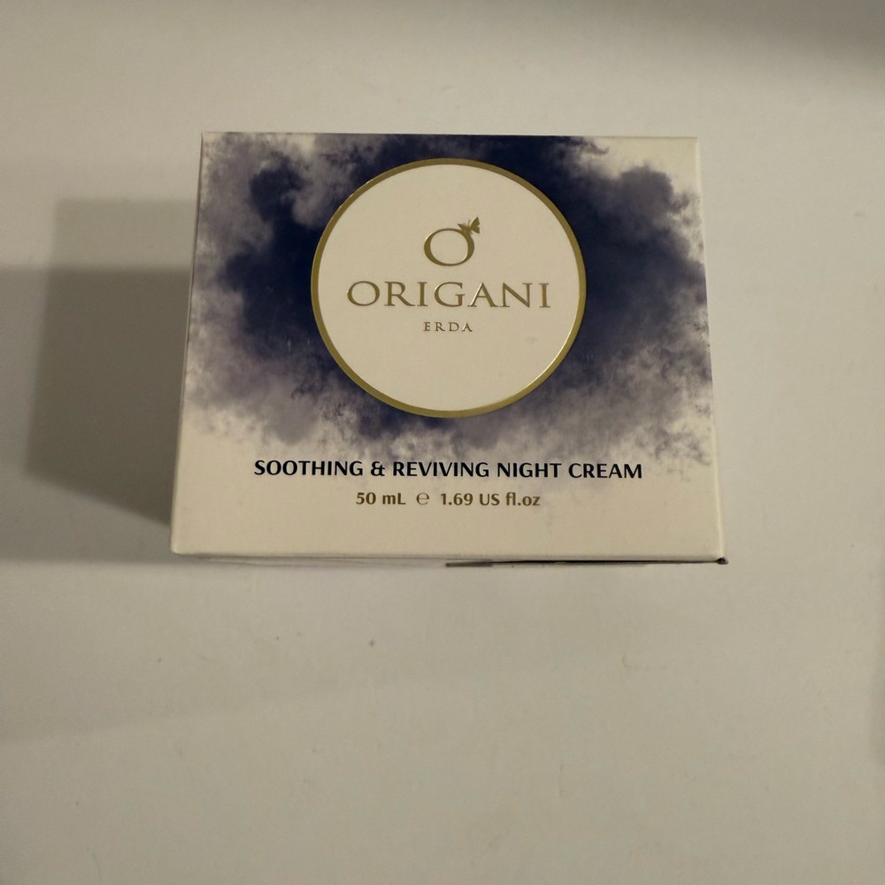 Soothing Night Cream - Blue and White